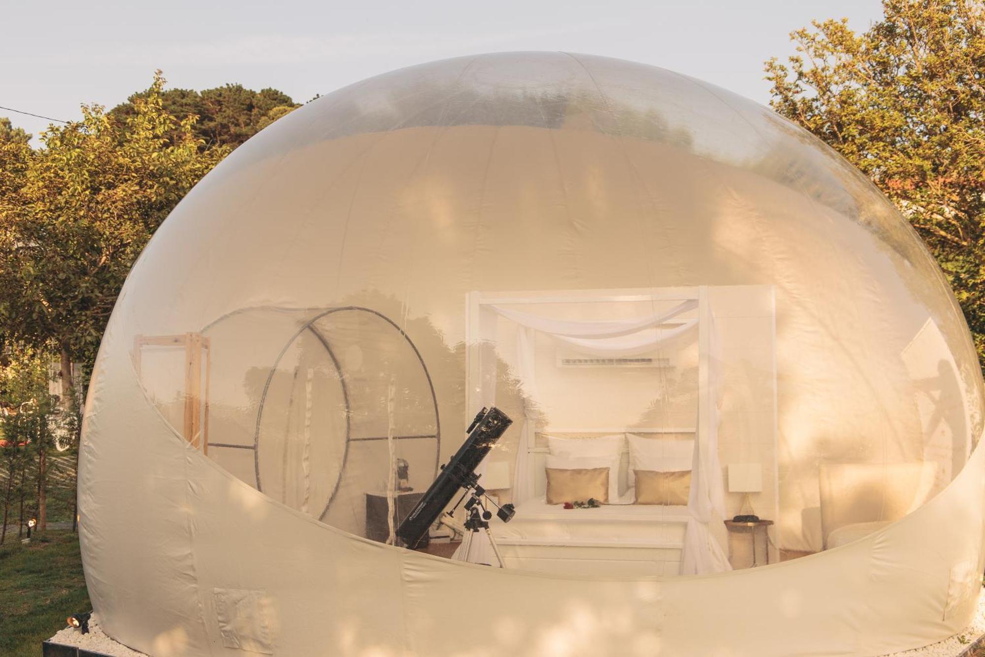 Burbujas Astronomicas Albarari Sanxenxo Hotel Екстериор снимка